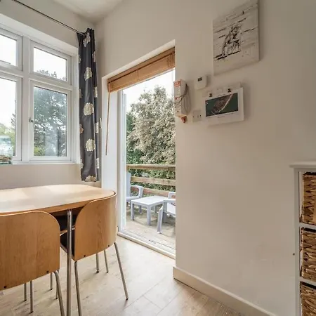 Sandbanks Ground Floor 2 Bed Apt, Beach 3Mins Walk Poole Buitenkant foto