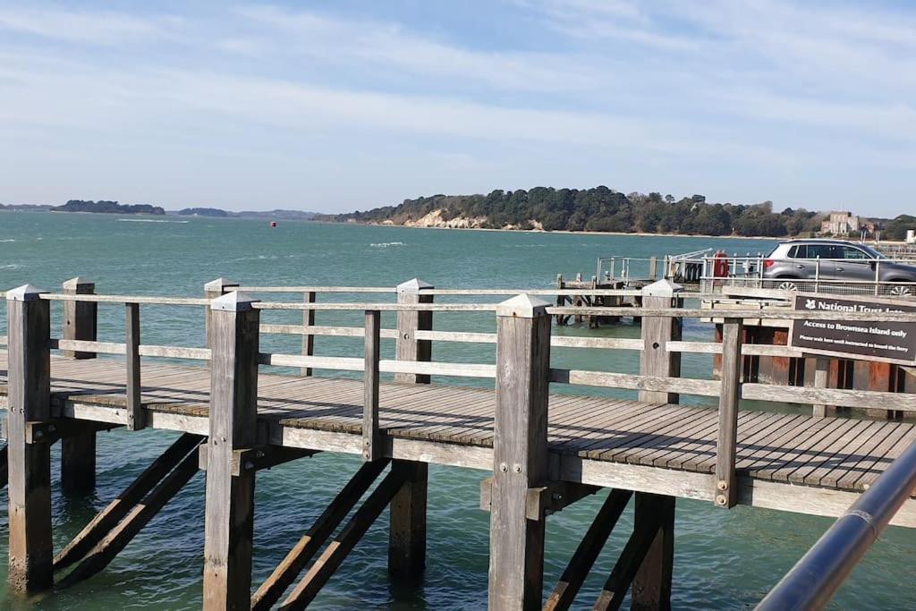 Apartment Sandbanks Ground Floor 2 Bed Apt, 3mins Walk Poole