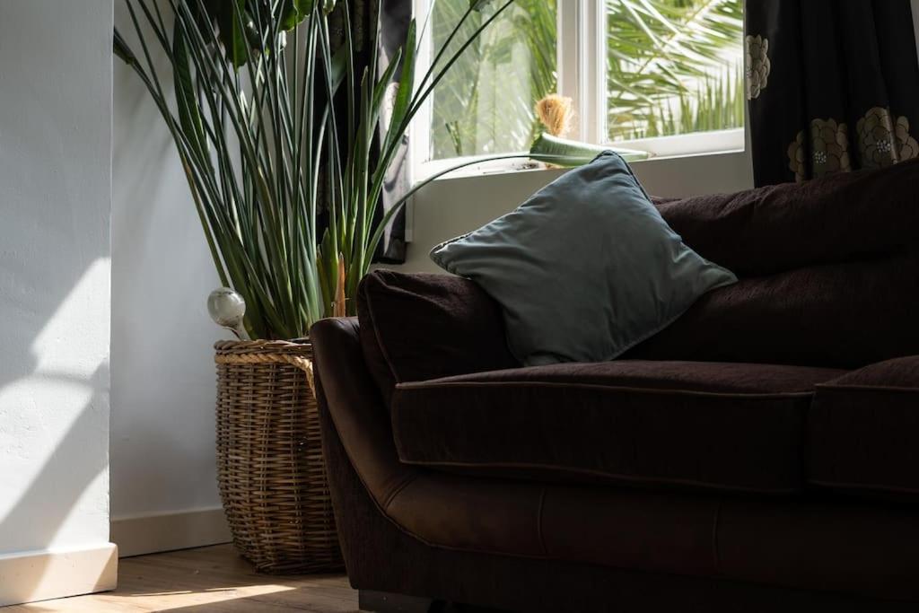 Sandbanks Ground Floor 2 Bed Apt, 3mins Walk * Poole