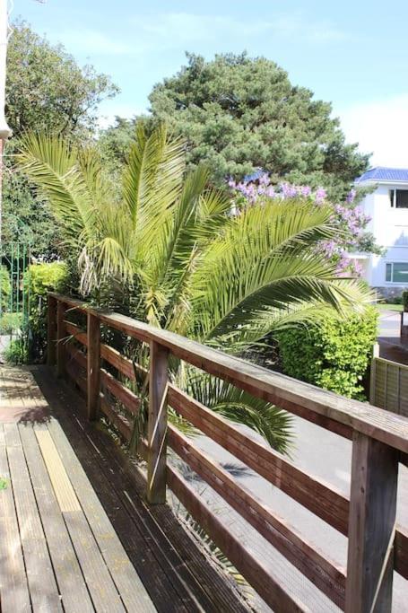 Sandbanks Ground Floor 2 Bed Apt, 3mins Walk *